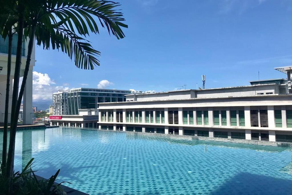Condo In Imago Mall 亚庇最大商场imago楼里公寓 코타키나발루에서가장큰쇼핑센터아파트 Luaran gambar