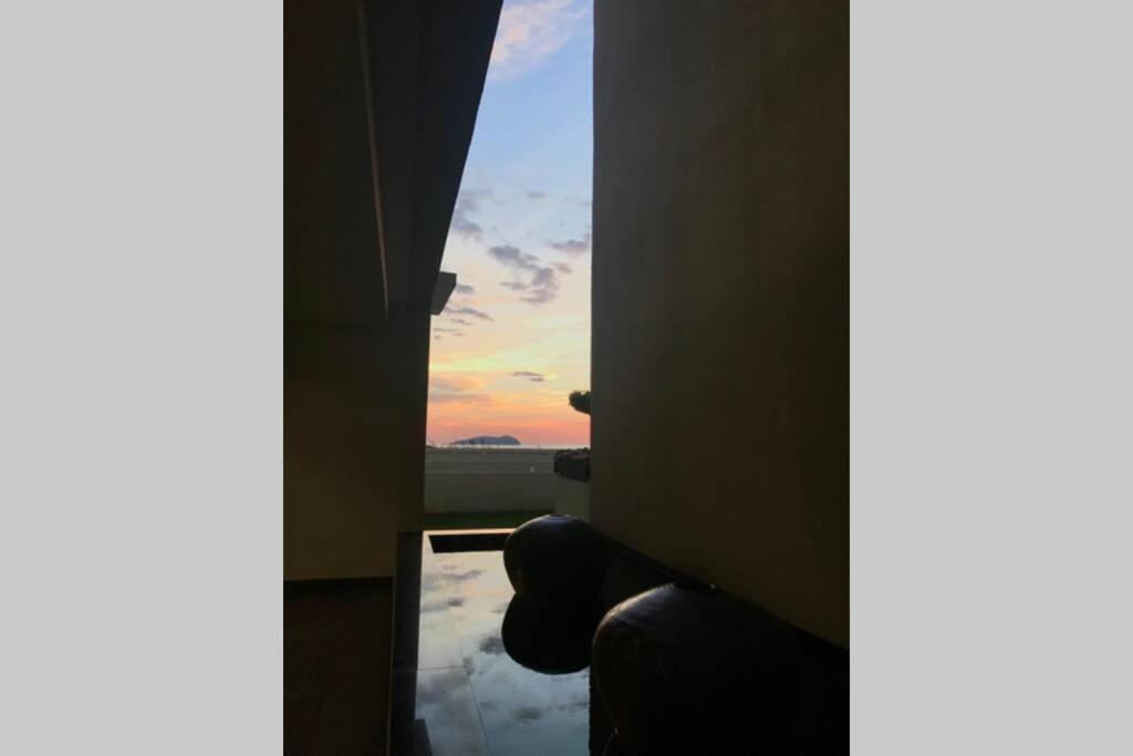 Condo In Imago Mall 亚庇最大商场imago楼里公寓 코타키나발루에서가장큰쇼핑센터아파트 Luaran gambar